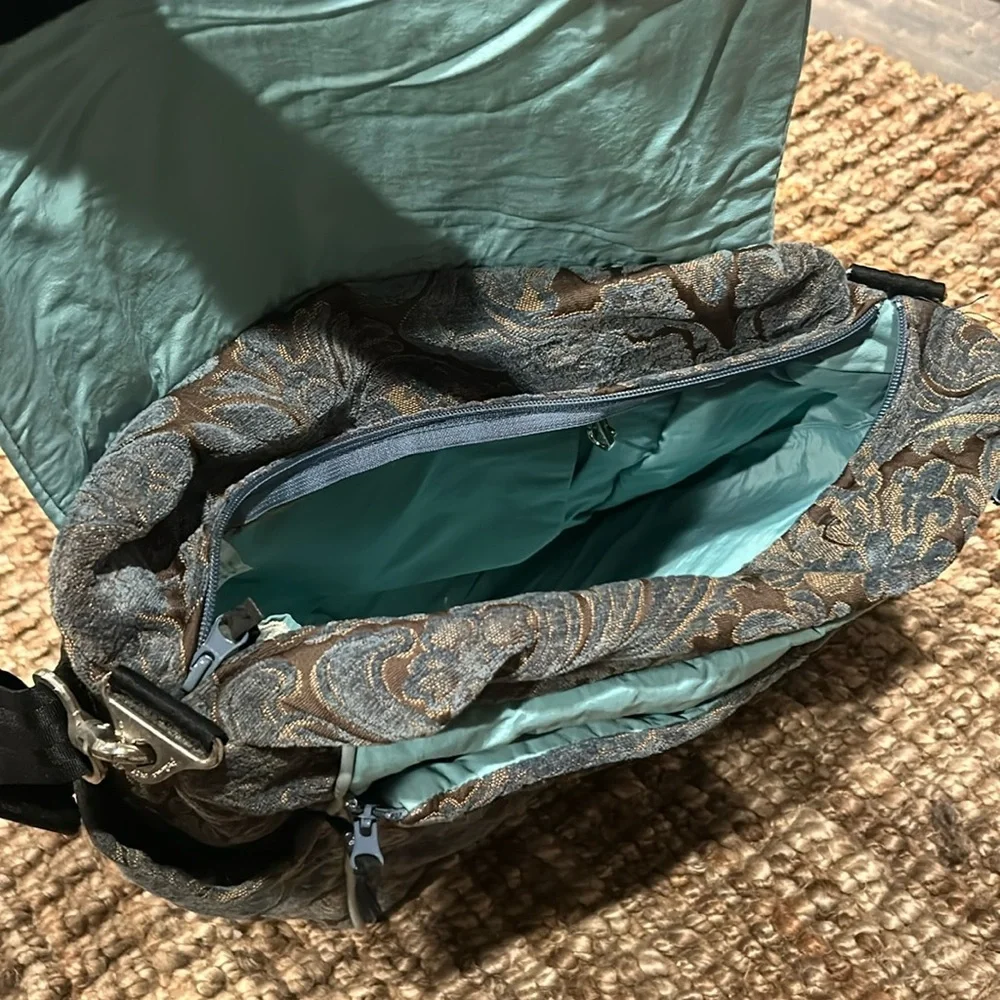 Petunia Pickle Bottom Baby Chic Convertable Diaper Bag
